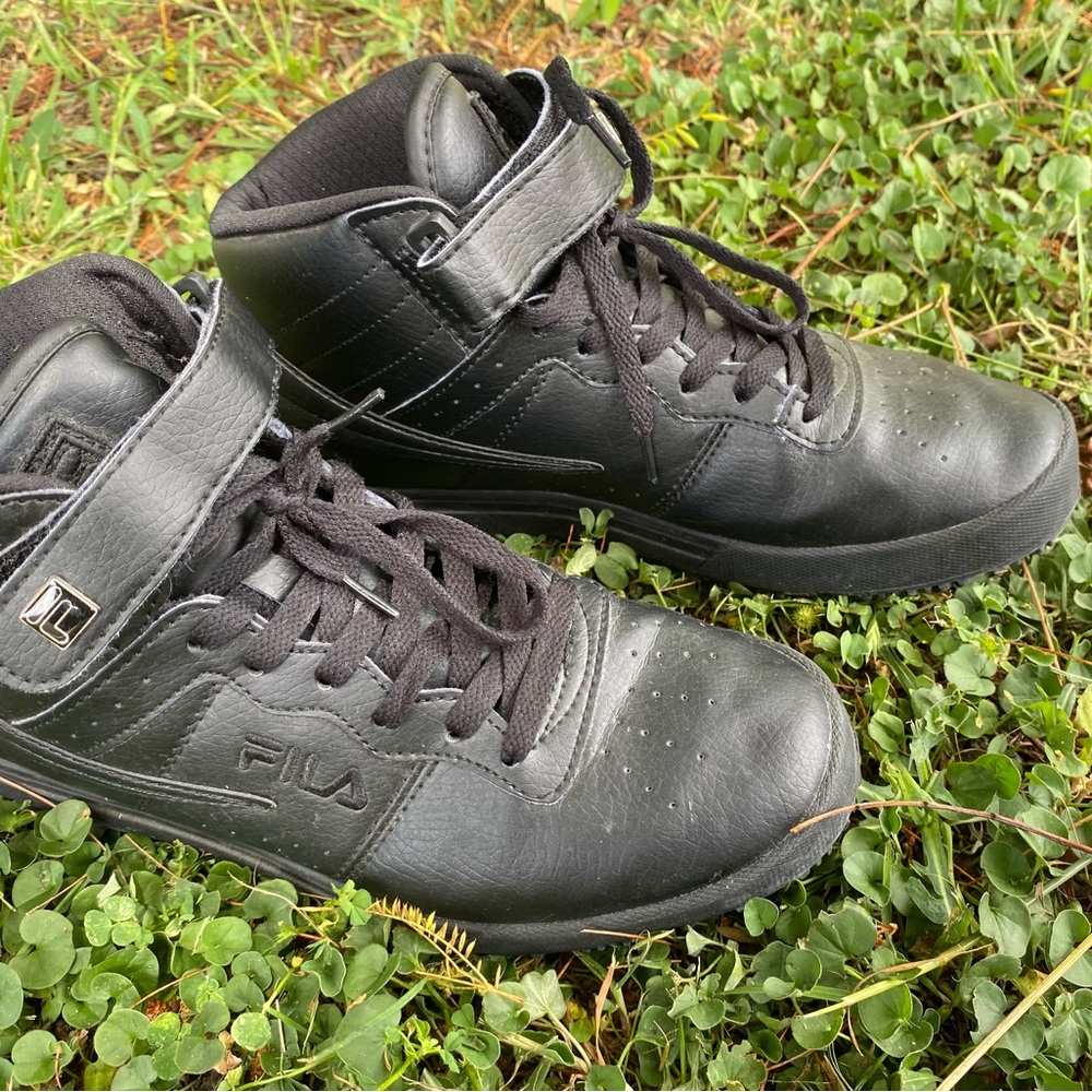 Fila Black High-Top Sneakers with Velcro Strap